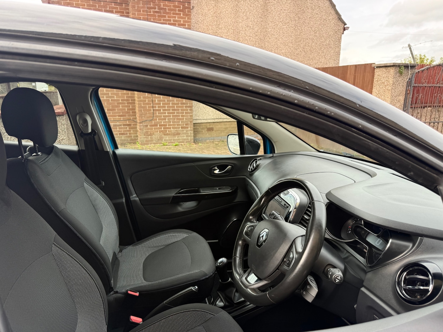Used Renault Captur 2016 for sale - 76047175: Photo 6