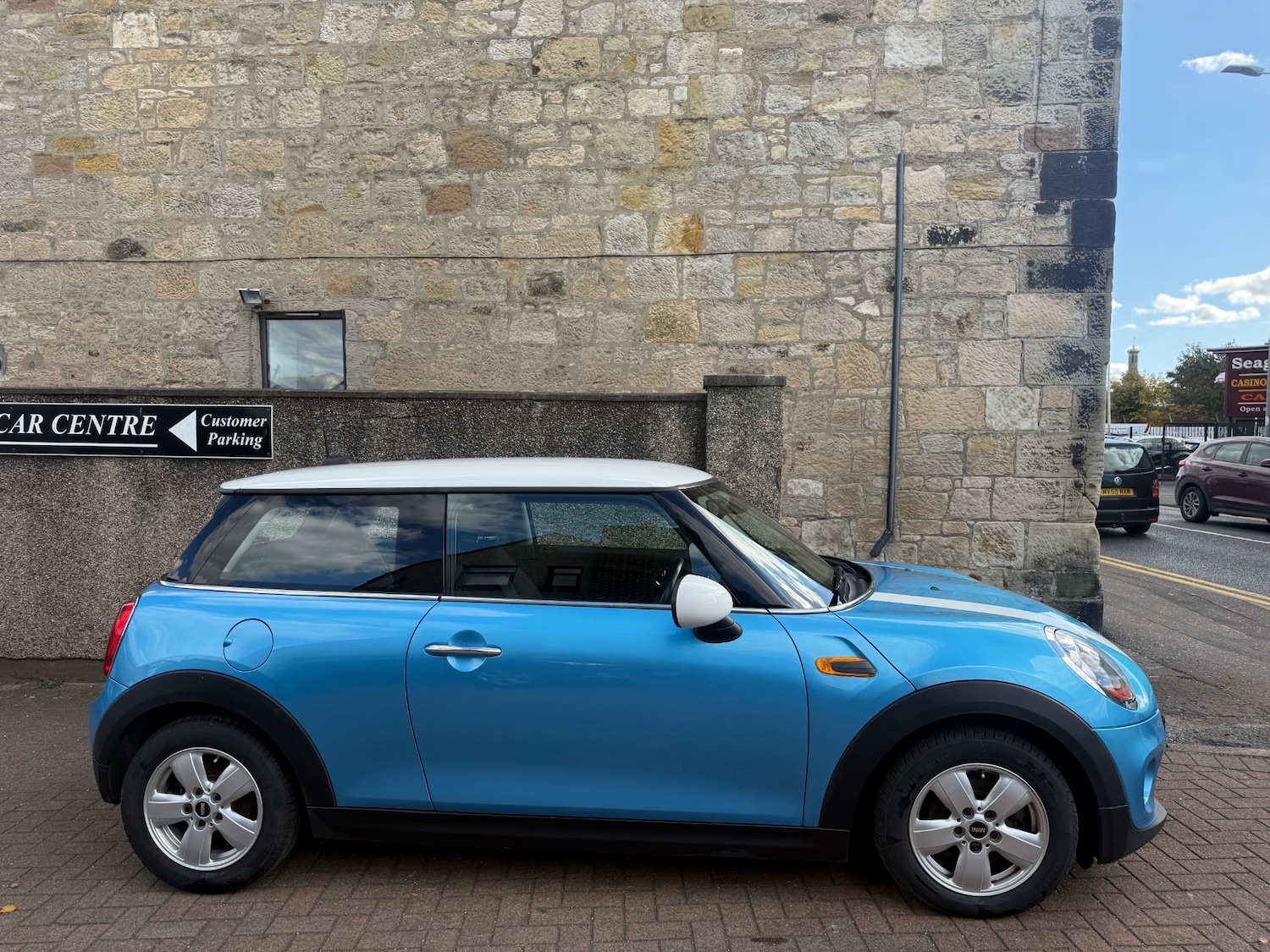 Used MINI Hatch 2015 for sale - 76855310: Photo 2