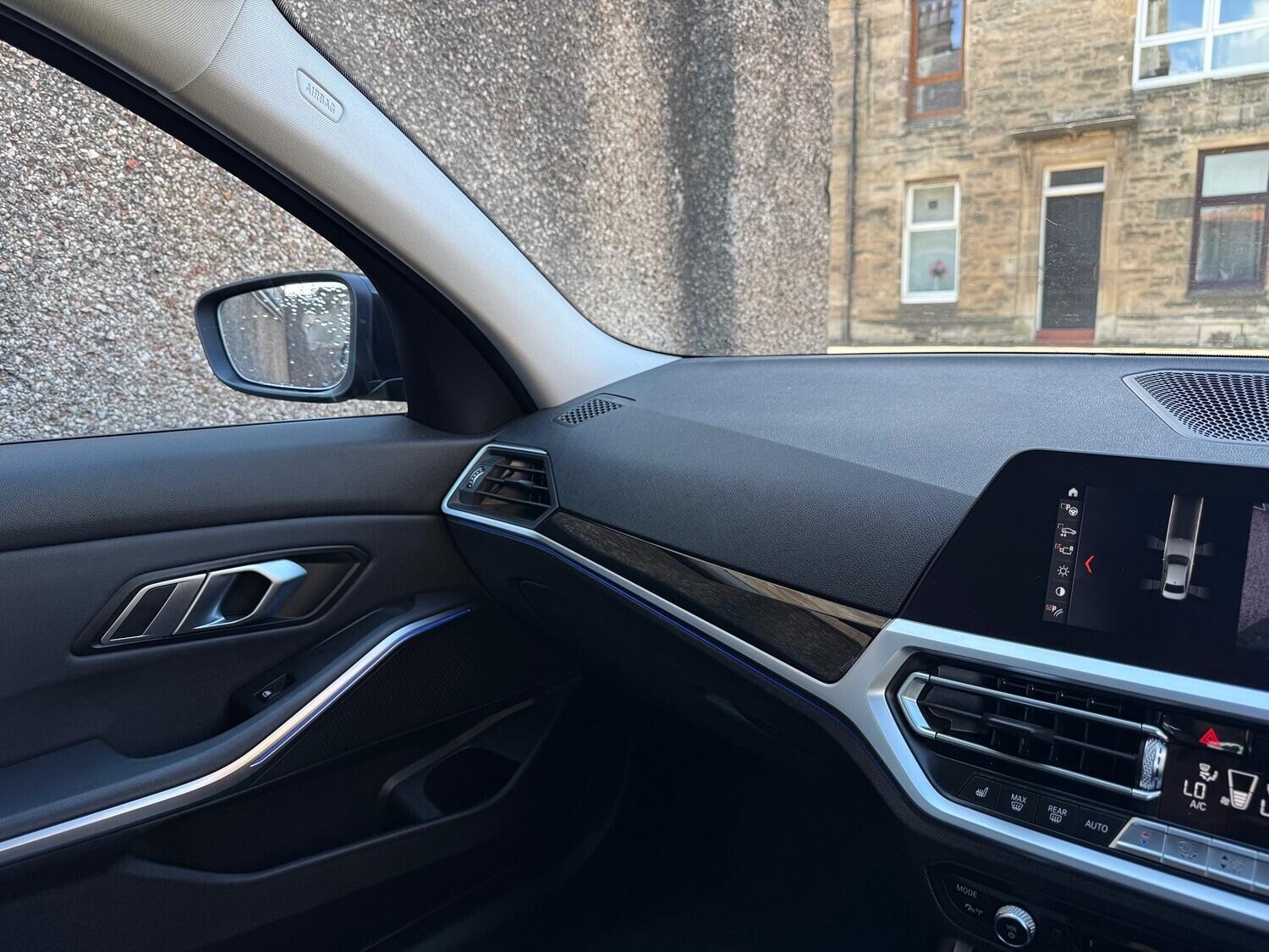 Used BMW 3 Series 2020 for sale - 77932352: Photo 11