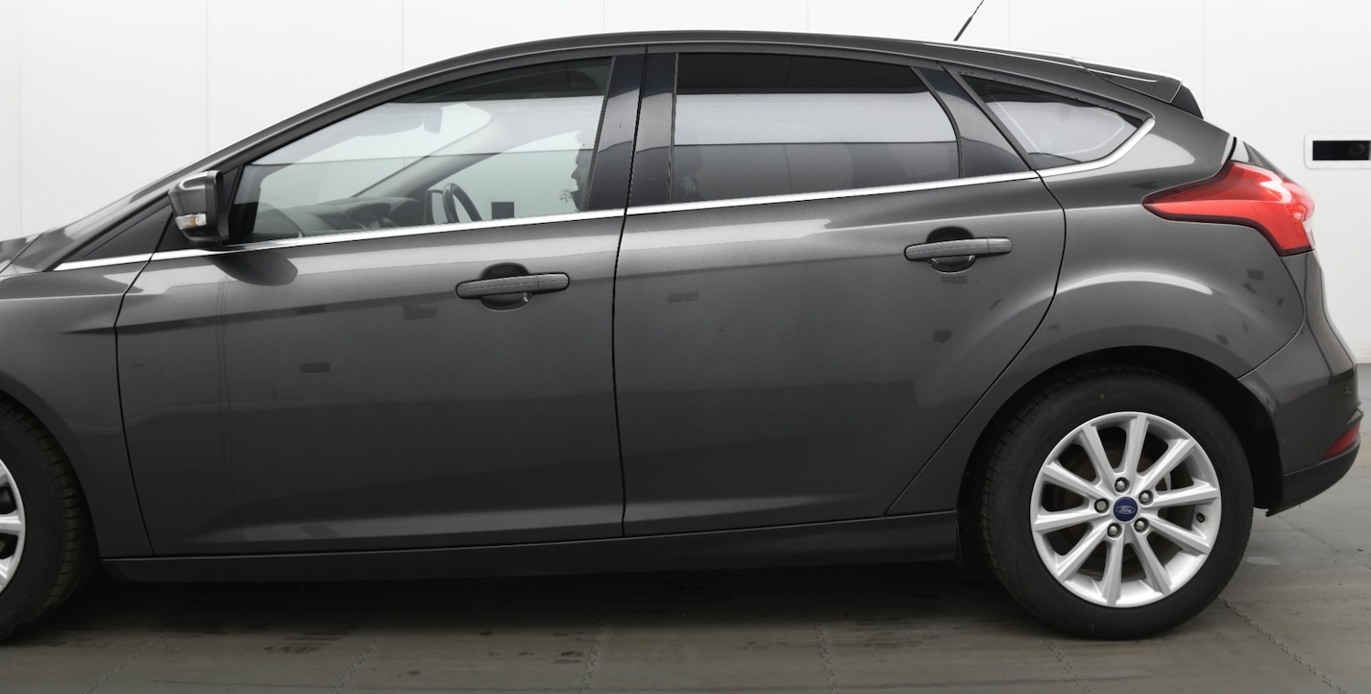 Used Ford Focus 2016 for sale - 77490735: Photo 3