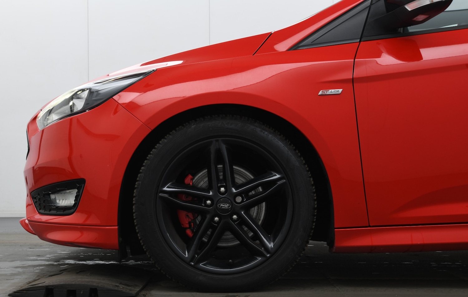 Used Ford Focus 2017 for sale - 77963647: Photo 5