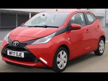 2017 (17) - 1.0 VVT-i X-Play 5dr