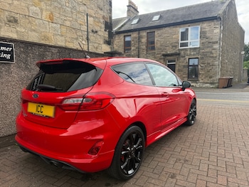 Used Ford Fiesta 2018 for sale - 75512611: Photo