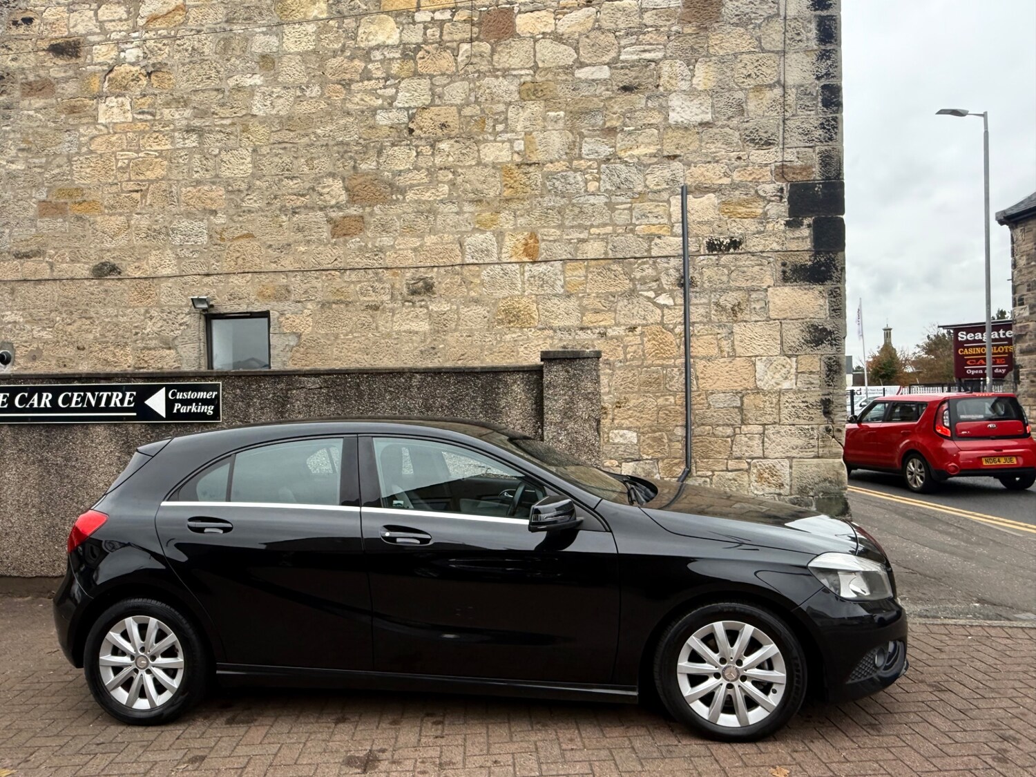 Used Mercedes-Benz A-Class 2015 for sale - 76057686: Photo 17