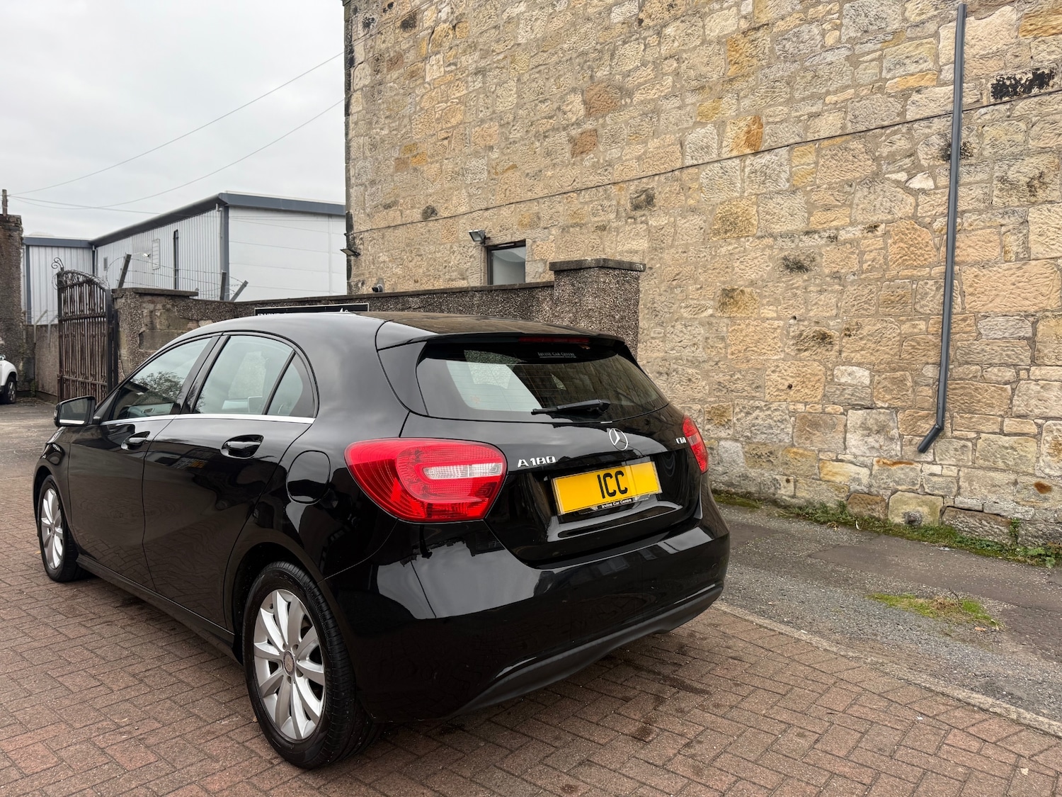 Used Mercedes-Benz A-Class 2015 for sale - 76057686: Photo 4