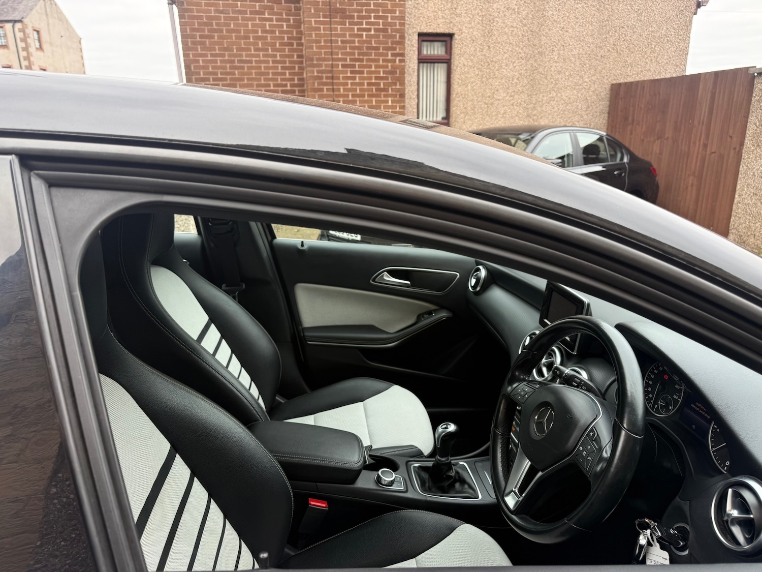 Used Mercedes-Benz A-Class 2015 for sale - 76057686: Photo 7