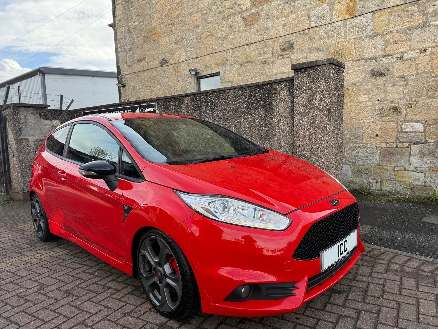 Used Ford Fiesta 2015 for sale - 78176698: Photo 1