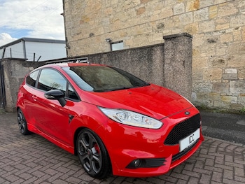 Used Ford Fiesta 2015 for sale - 78176698: Photo