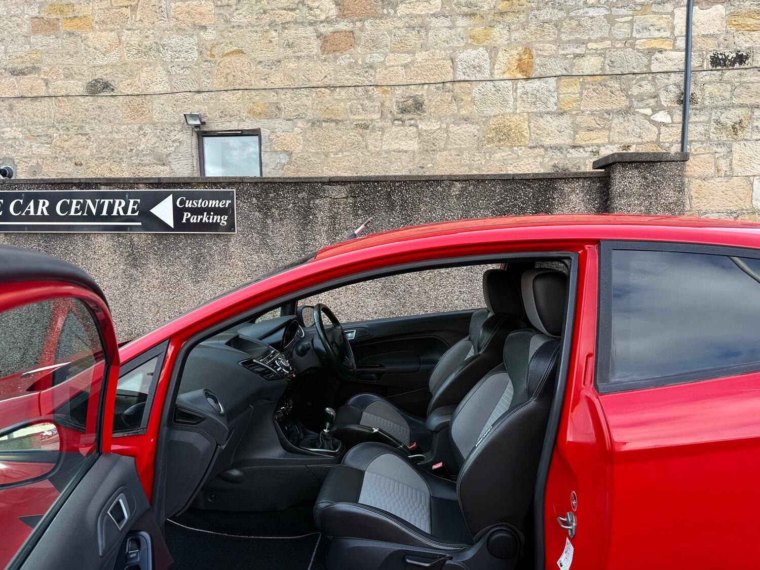 Used Ford Fiesta 2015 for sale - 78176698: Photo 7