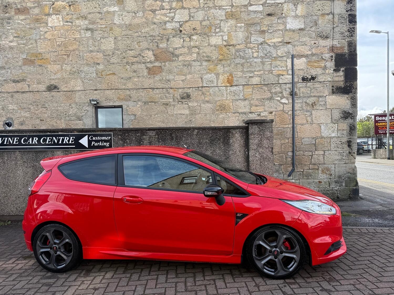 Used Ford Fiesta 2015 for sale - 78176698: Photo 9