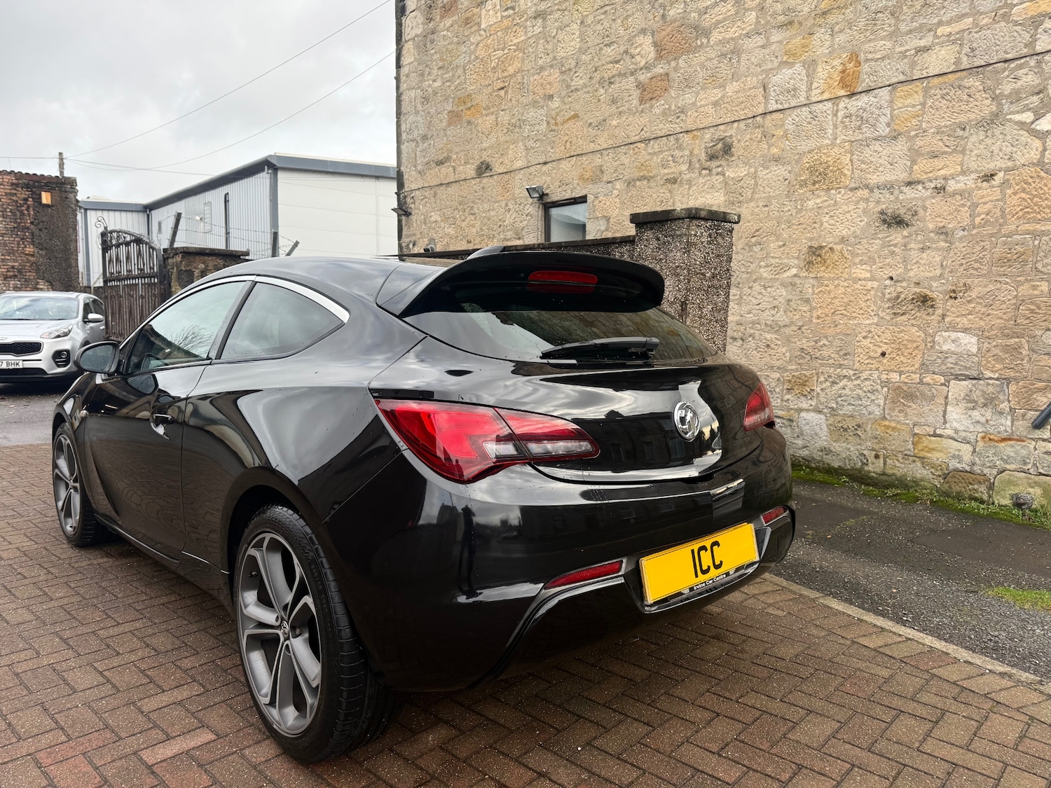 Used Vauxhall Astra GTC 2017 for sale - 76907780: Photo 2
