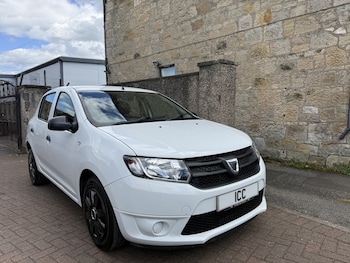 Used Dacia Sandero 2016 for sale - 78888222: Photo