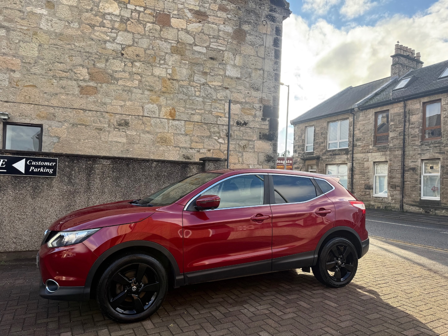 Used Nissan Qashqai 2015 for sale - 77261697: Photo 14