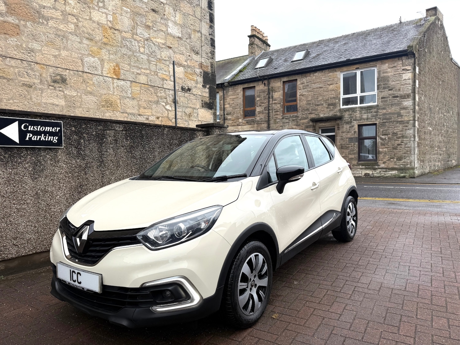 Used Renault Captur 2018 for sale - 76047672: Photo 17