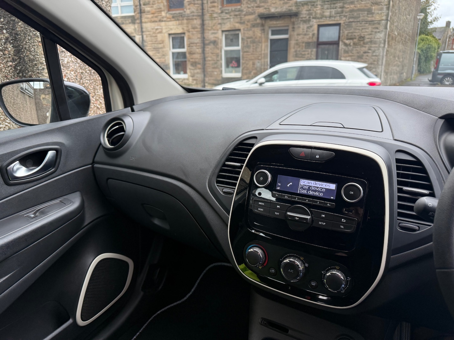 Used Renault Captur 2018 for sale - 76047672: Photo 6