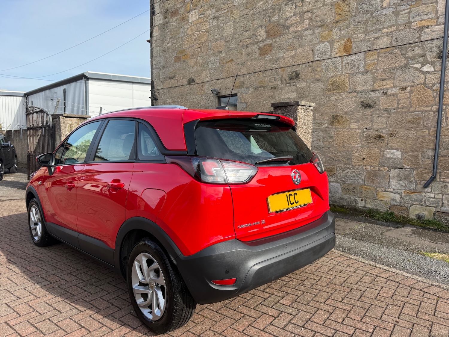 Used Vauxhall Crossland X 2019 for sale - 75955800: Photo 2