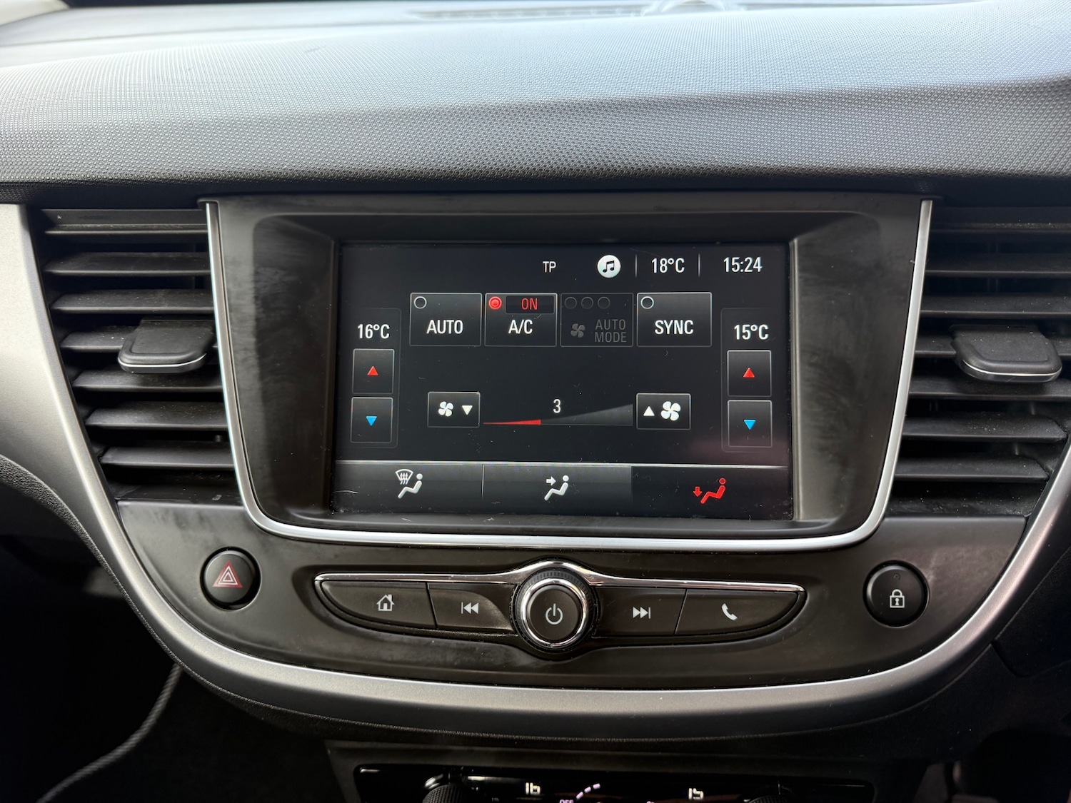 Used Vauxhall Crossland X 2019 for sale - 75955800: Photo 8