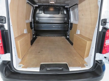 Used Vauxhall Vivaro 2024 for sale - 77732275: Photo