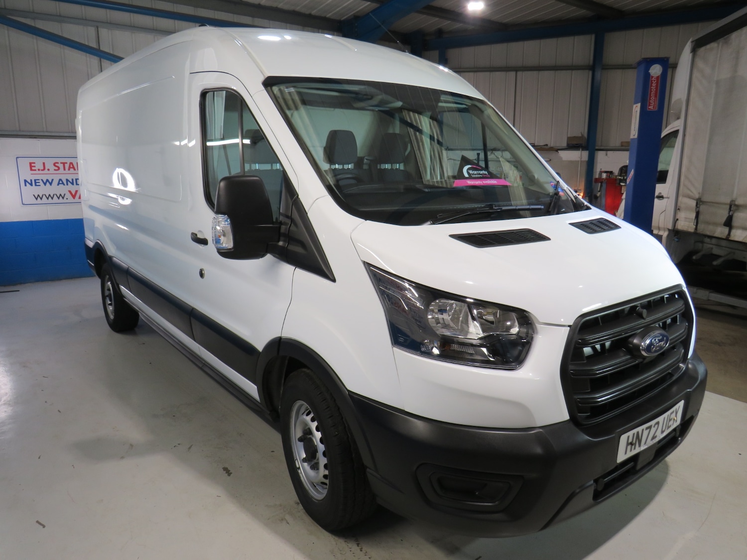Used Ford Transit 2022 for sale - 77603661: Photo 2