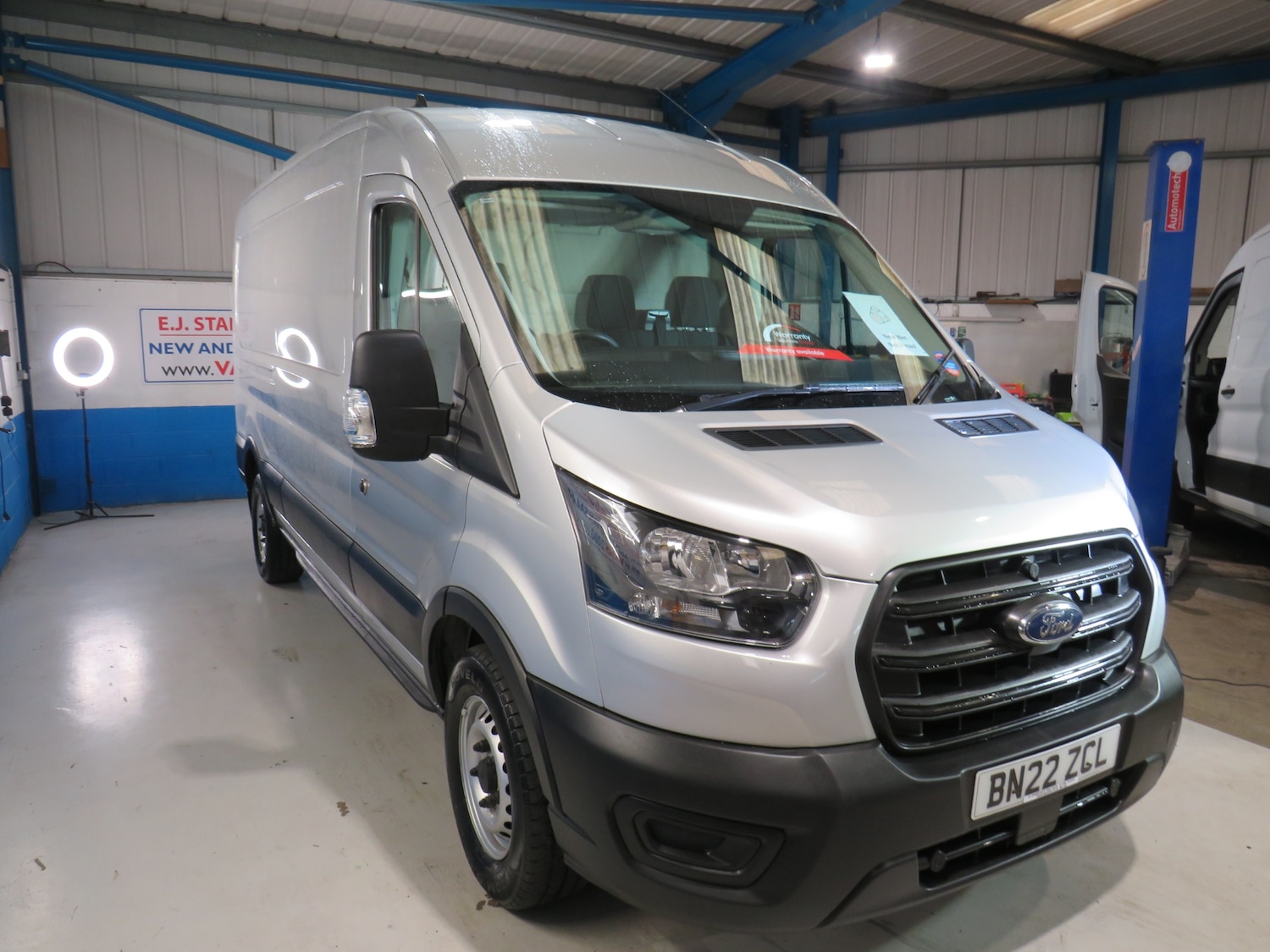 Used Ford Transit 2022 for sale - 77220815: Photo 2