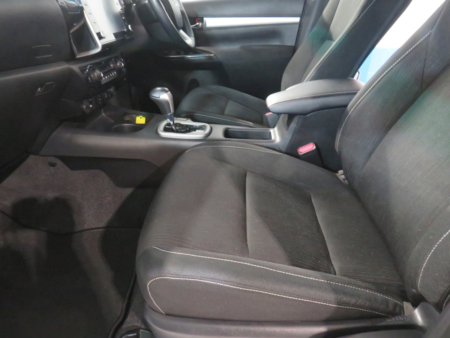 Used Toyota Hilux 2022 for sale - 76957232: Photo 12