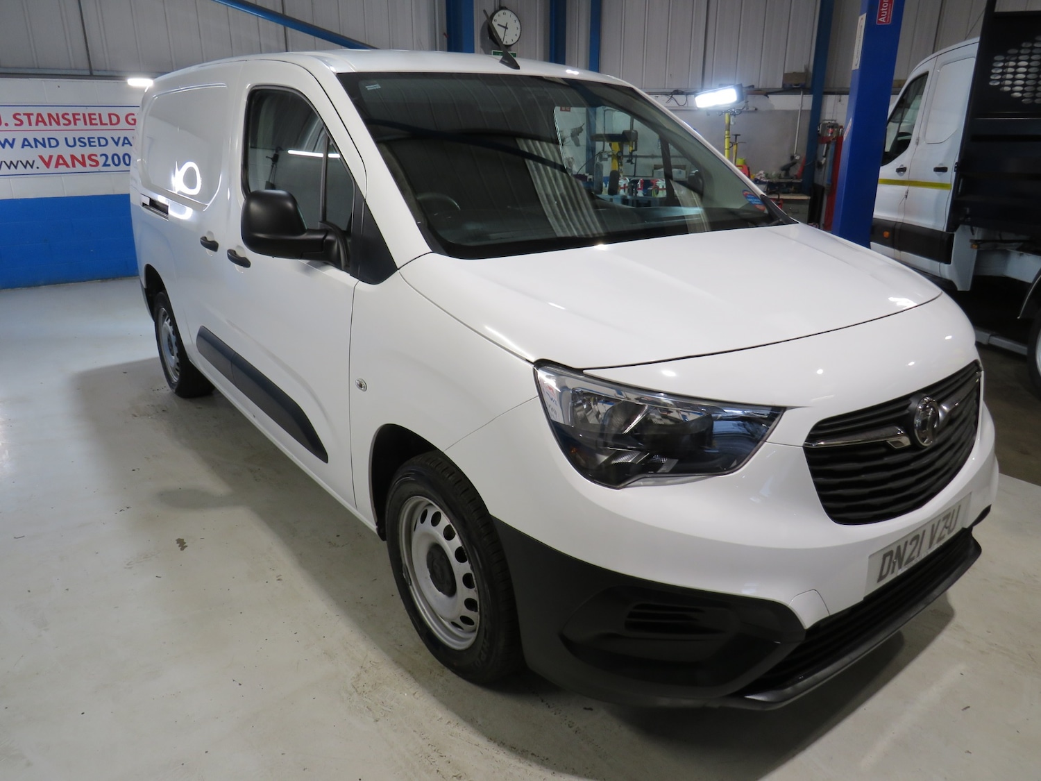Used Vauxhall Combo 2021 for sale - 76556680: Photo 2