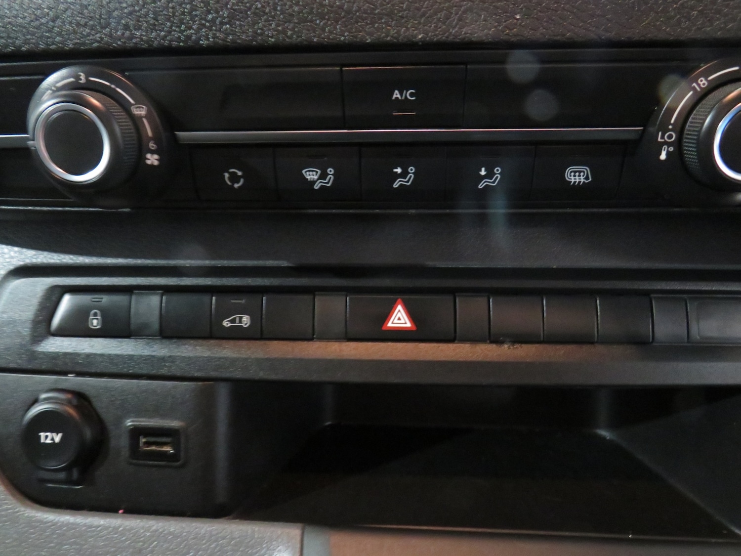 Used Vauxhall Vivaro 2022 for sale - 77988482: Photo 10