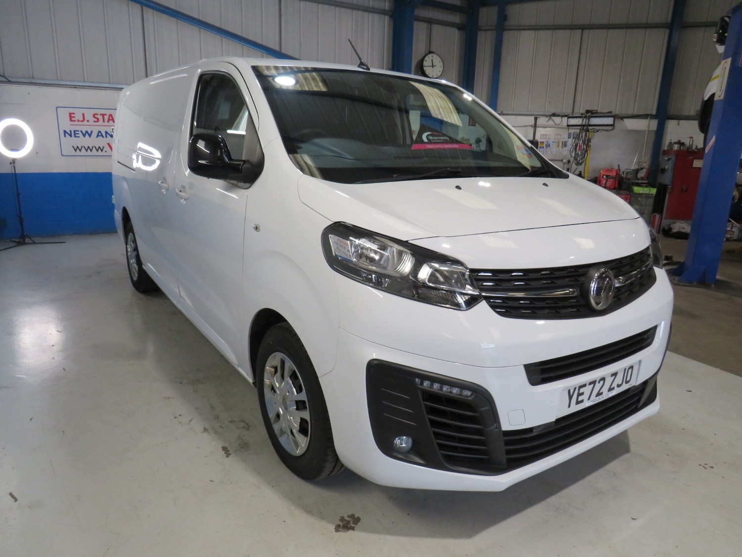 Used Vauxhall Vivaro 2022 for sale - 77988482: Photo 2