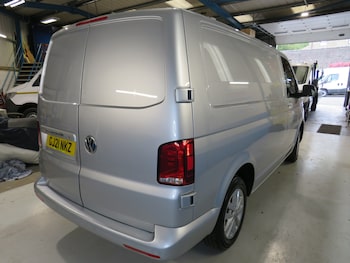 Used Volkswagen Transporter 2021 for sale - 79571400: Photo