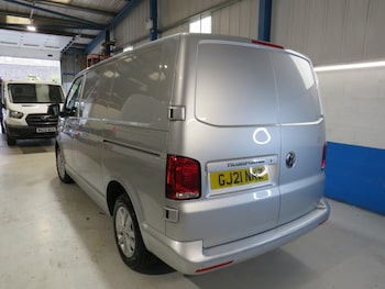 Used Volkswagen Transporter 2021 for sale - 79571400: Photo