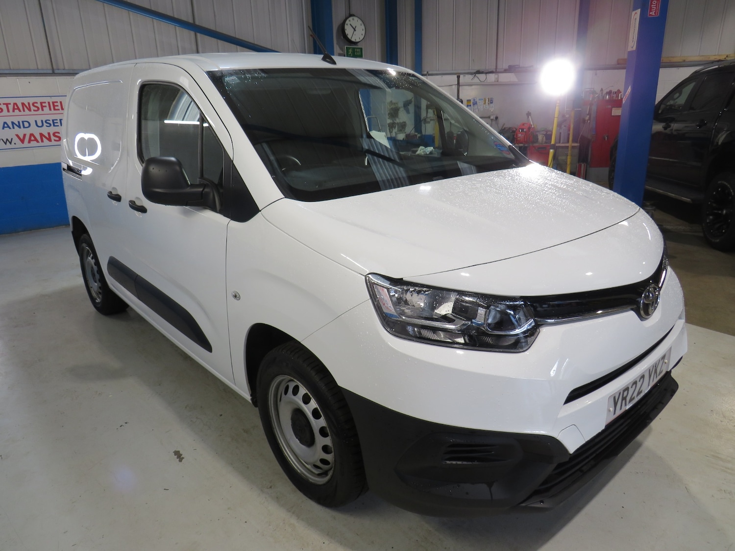 Used Toyota ProAce 2022 for sale - 76392338: Photo 2