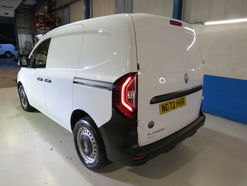 Used Renault Kangoo 2023 for sale - 76984113: Photo