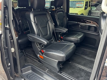 Used Mercedes-Benz V-Class 2016 for sale - 76545980: Photo