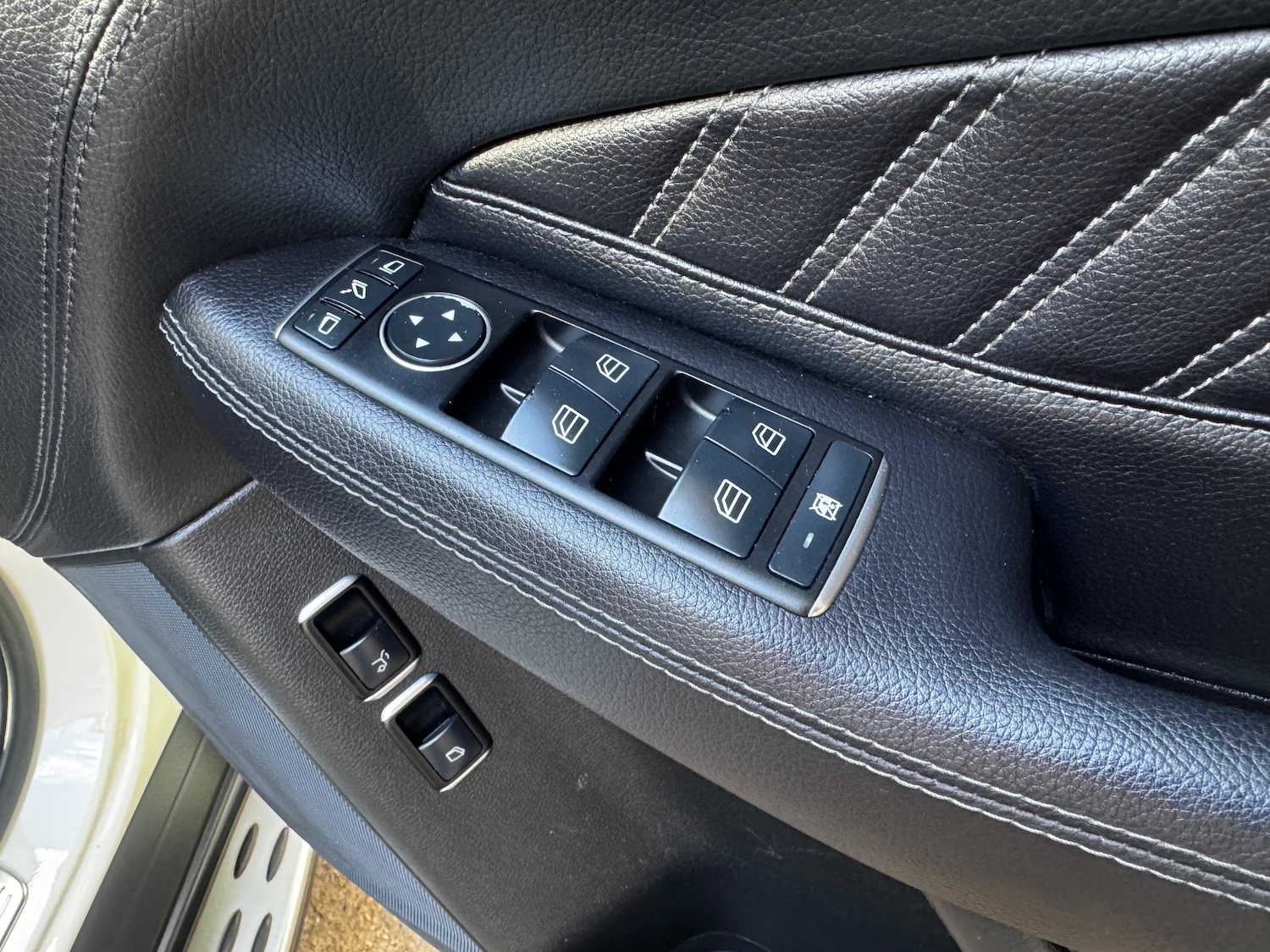 Used Mercedes-Benz GLS 2016 for sale - 77890580: Photo 21