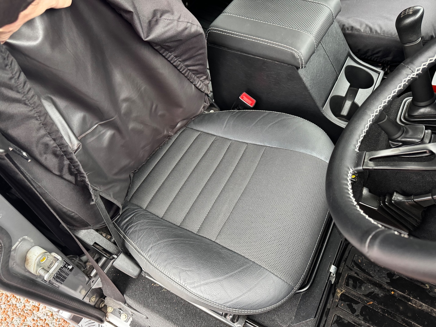 Used Land Rover Defender 2010 for sale - 77355186: Photo 8