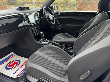 Used Volkswagen Beetle 2014 for sale - 77942199: Photo