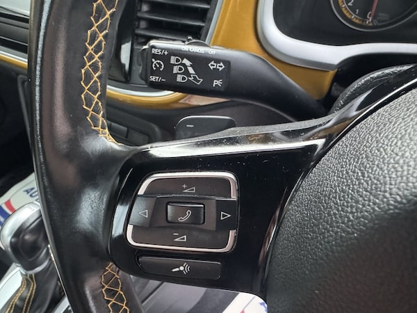 Used Volkswagen Beetle 2016 for sale - 76243549: Photo 13