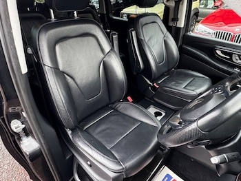 Used Mercedes-Benz V-Class 2017 for sale - 79035310: Photo