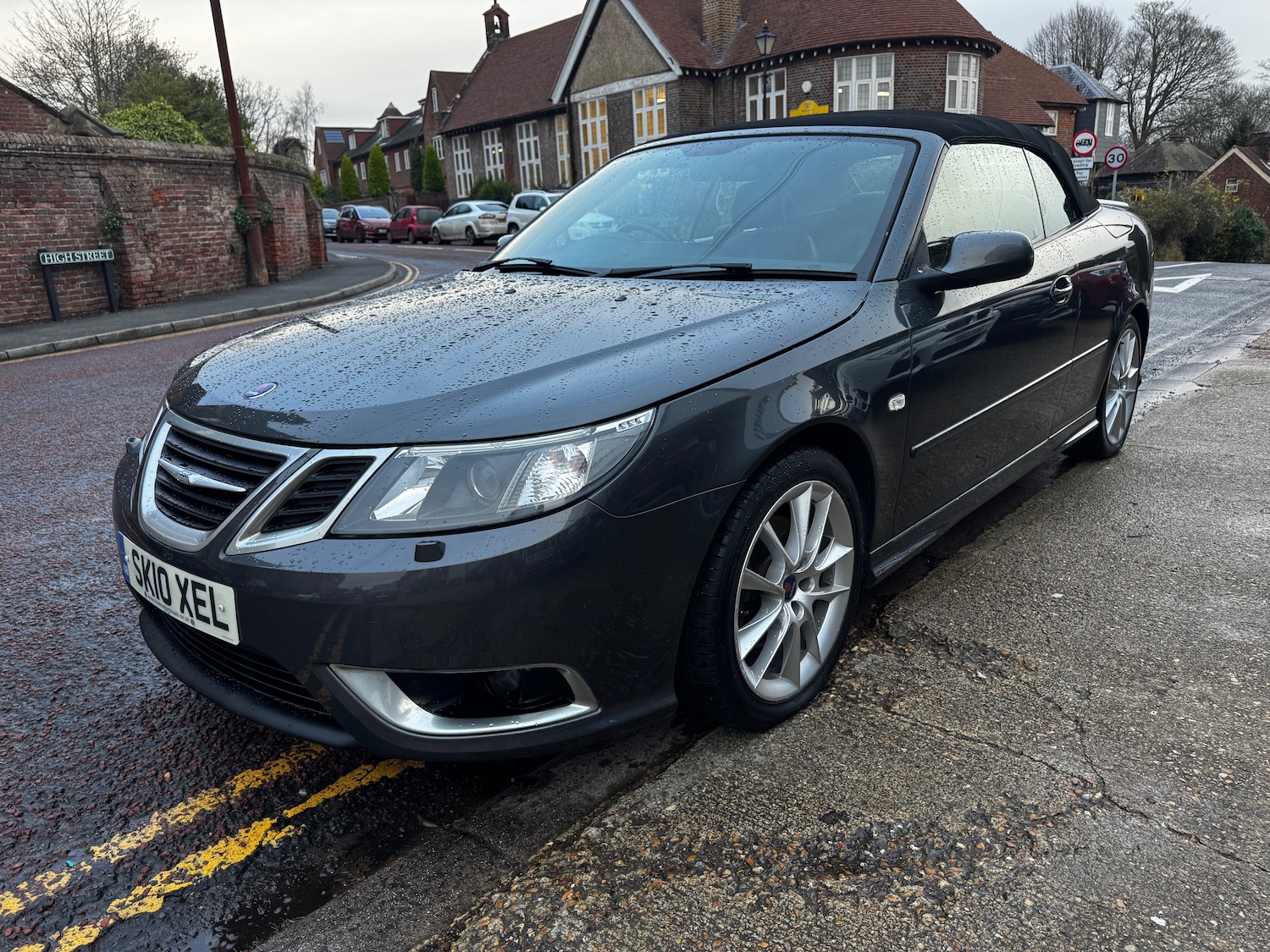 Used Saab 9-3 2010 for sale - 76909302: Photo 3