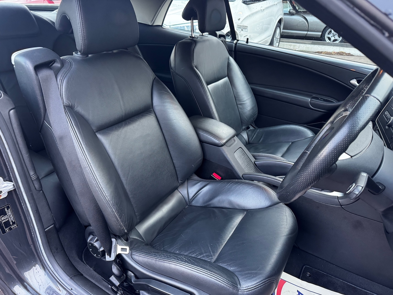 Used Saab 9-3 2010 for sale - 76909302: Photo 6