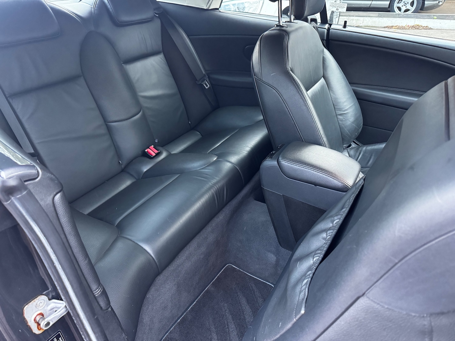 Used Saab 9-3 2010 for sale - 76909302: Photo 8