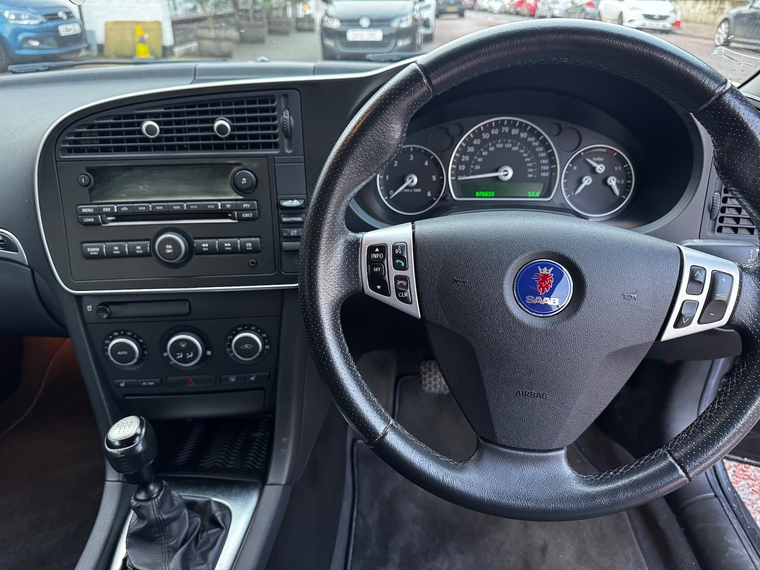 Used Saab 9-3 2010 for sale - 76909302: Photo 9