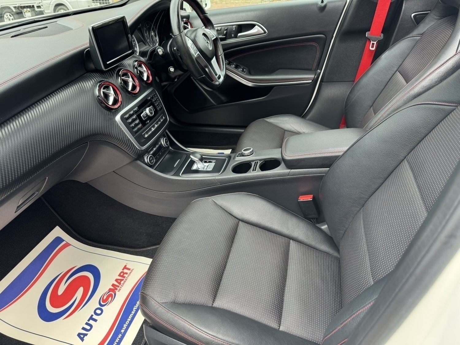 Used Mercedes-Benz A-Class 2014 for sale - 77139285: Photo 2