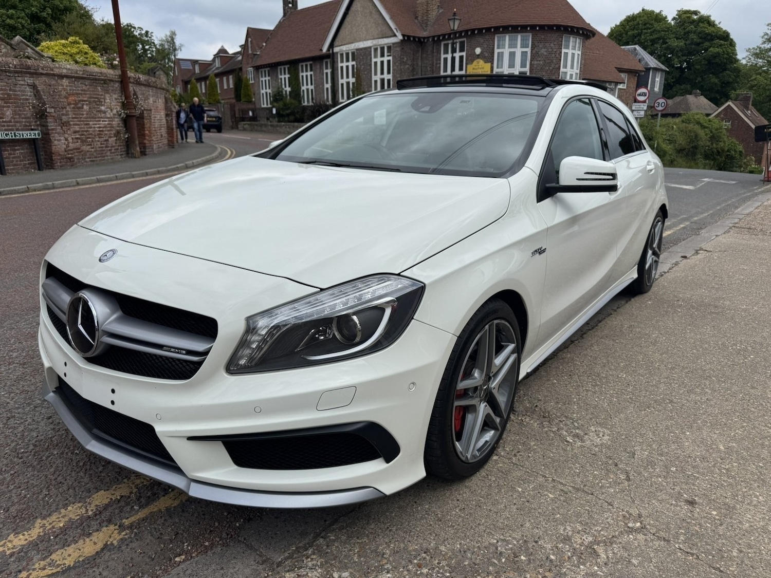 Used Mercedes-Benz A-Class 2014 for sale - 77139285: Photo 3