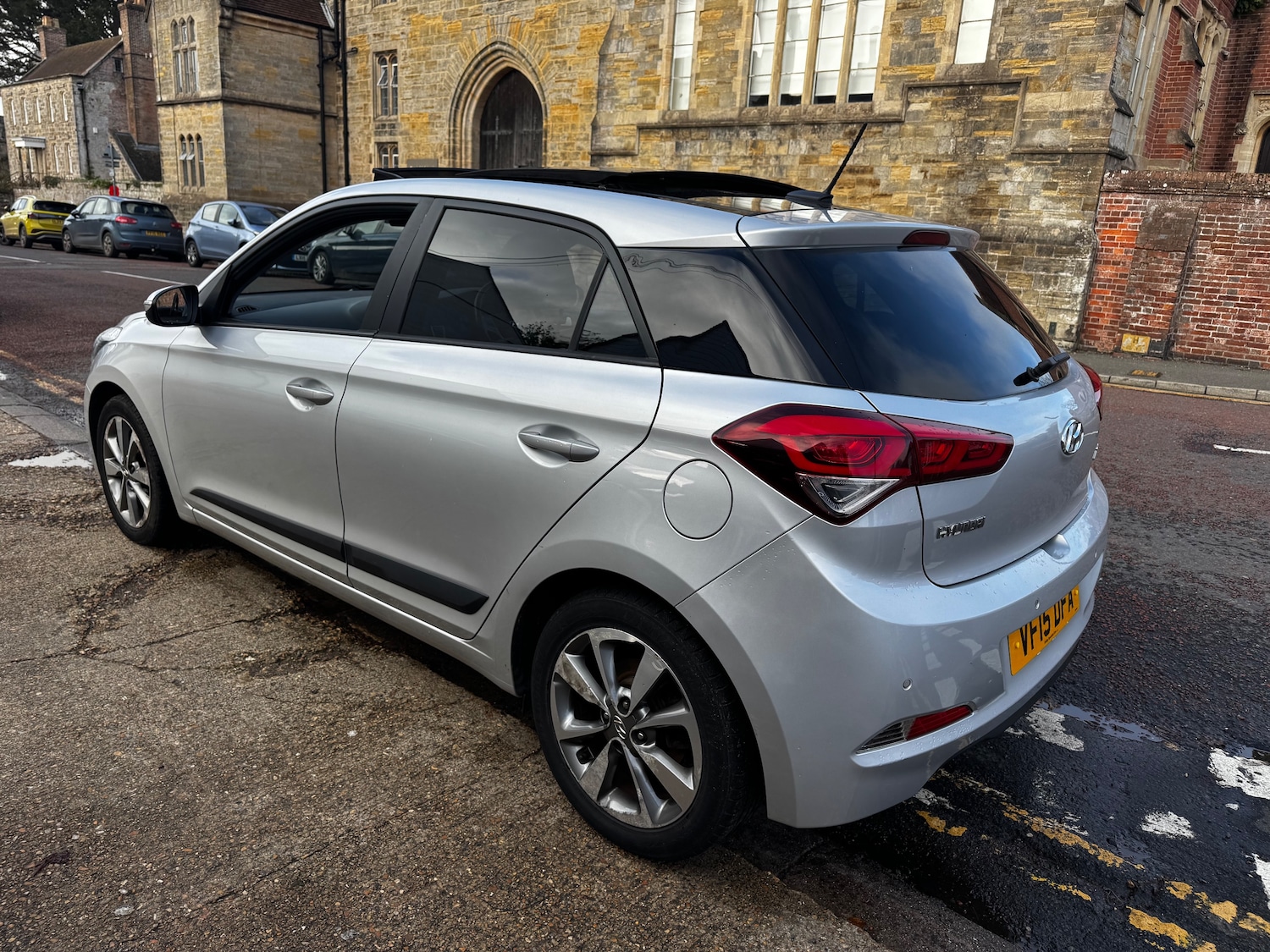 Used Hyundai i20 2015 for sale - 76653909: Photo 4