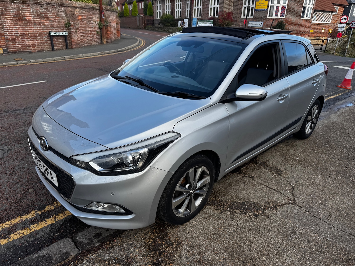 Used Hyundai i20 2015 for sale - 76653909: Photo 5