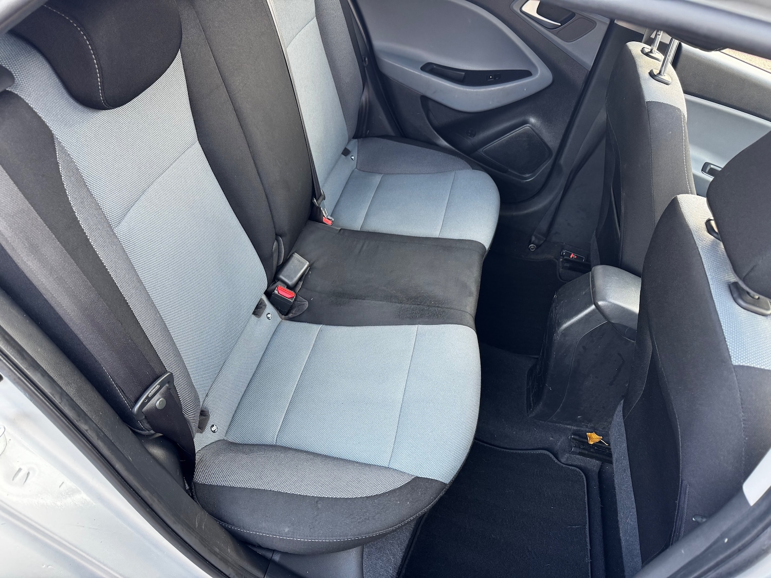 Used Hyundai i20 2015 for sale - 76653909: Photo 7