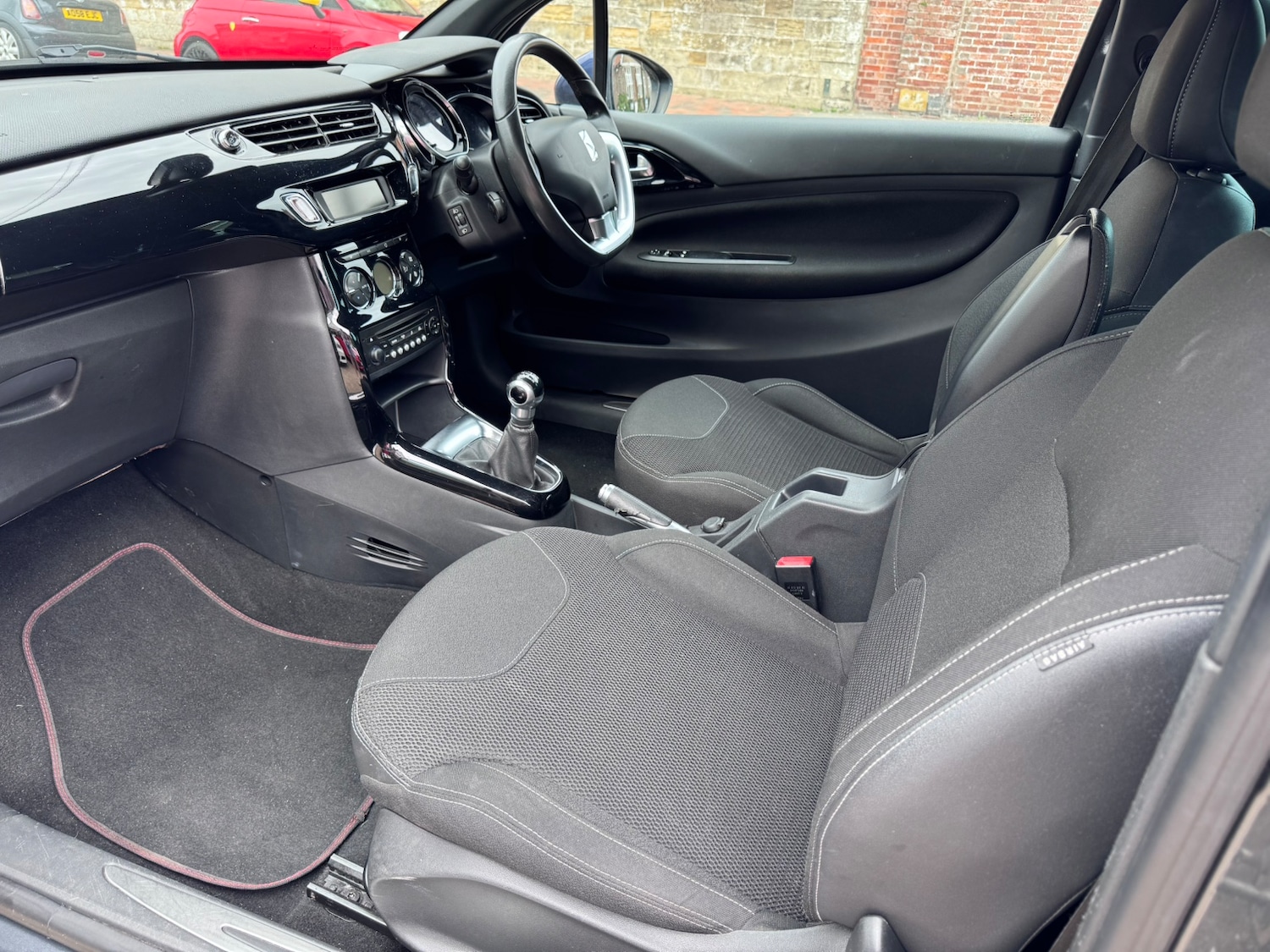 Used Citroen DS3 2013 for sale - 76518077: Photo 6