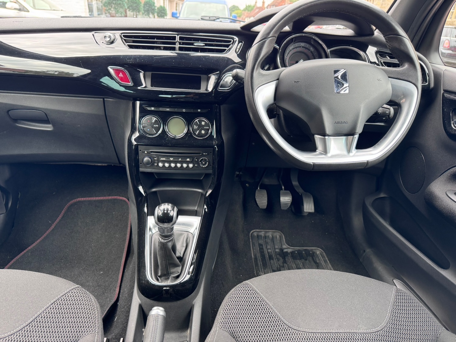 Used Citroen DS3 2013 for sale - 76518077: Photo 7