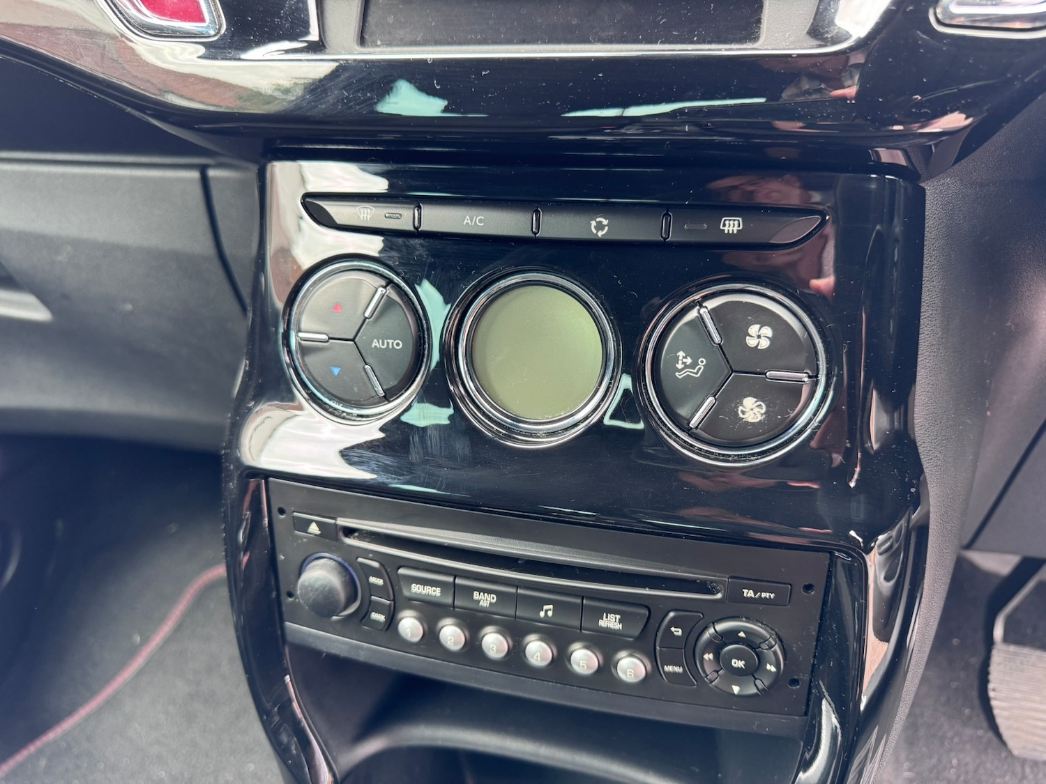 Used Citroen DS3 2013 for sale - 76518077: Photo 8